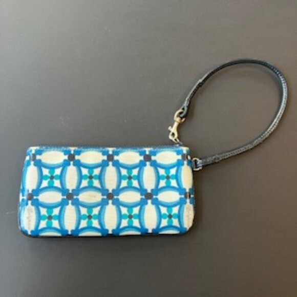 Brighton White & aqua blue floral design wristlet - Picture 4 of 5